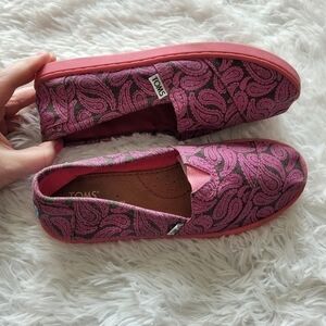 Tom's Girls Slip-On Sneakers